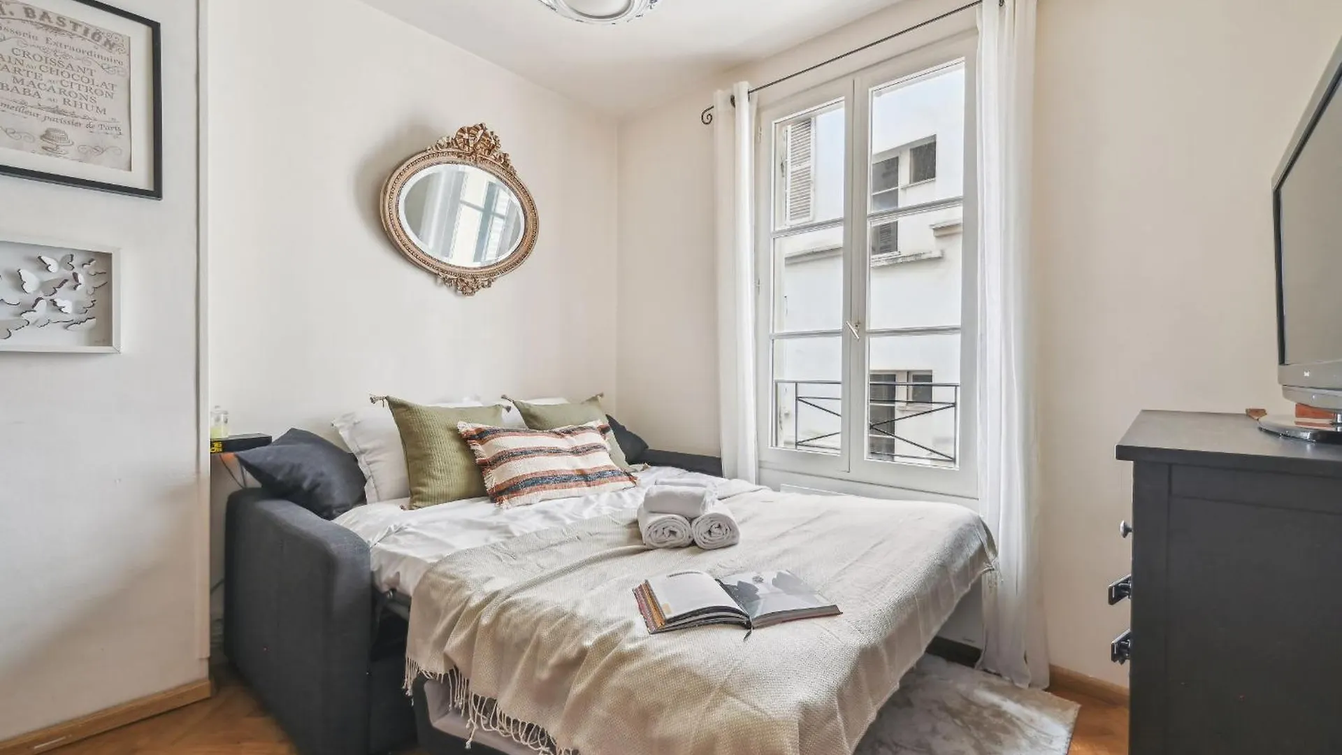 Apartment Eiffel Tower & Hotel Des Invalides - 1Br - Cityapartmentstay Paris France