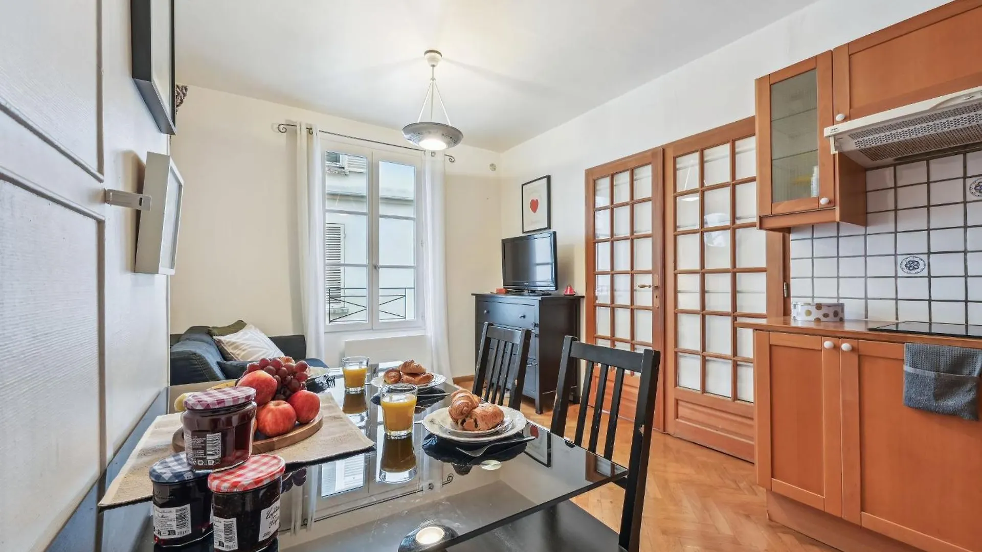 아파트 Eiffel Tower & Hotel Des Invalides - 1Br - Cityapartmentstay 파리 프랑스